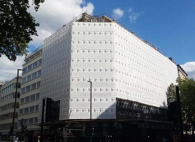 Large scale scaffolding with side canvas